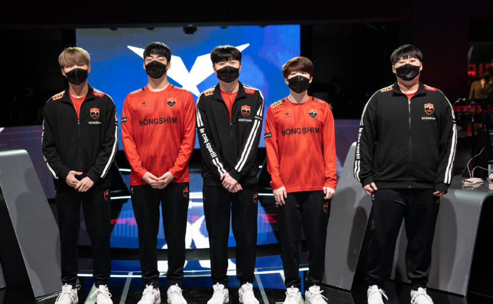 包含火力全开!S赛比赛数据创纪录的词条 包含火力全开!S赛比赛数据创纪录的词条